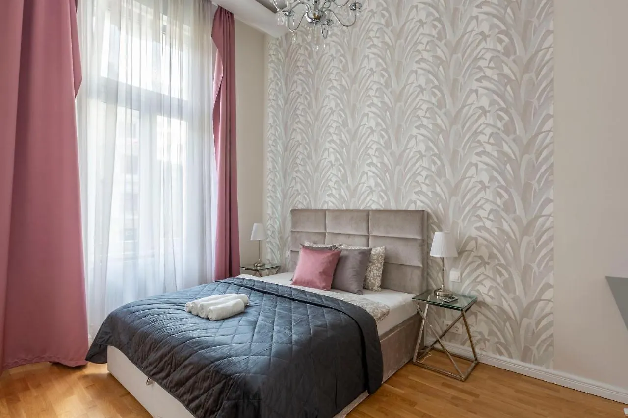 Luxury 3Bedrm 2Bathrm Apartment With Danube River View Budapest Hungary