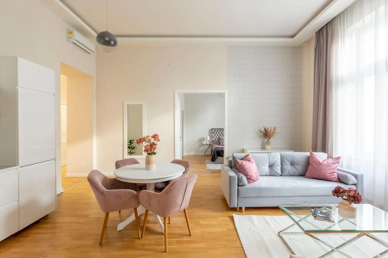 Luxury 3Bedrm 2Bathrm Apartment With Danube River View Budapest
