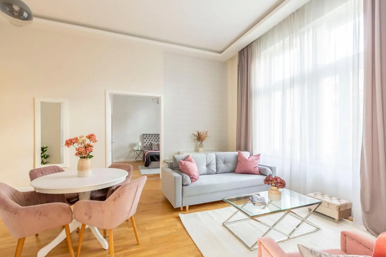 Luxury 3Bedrm 2Bathrm Apartment With Danube River View Budapest