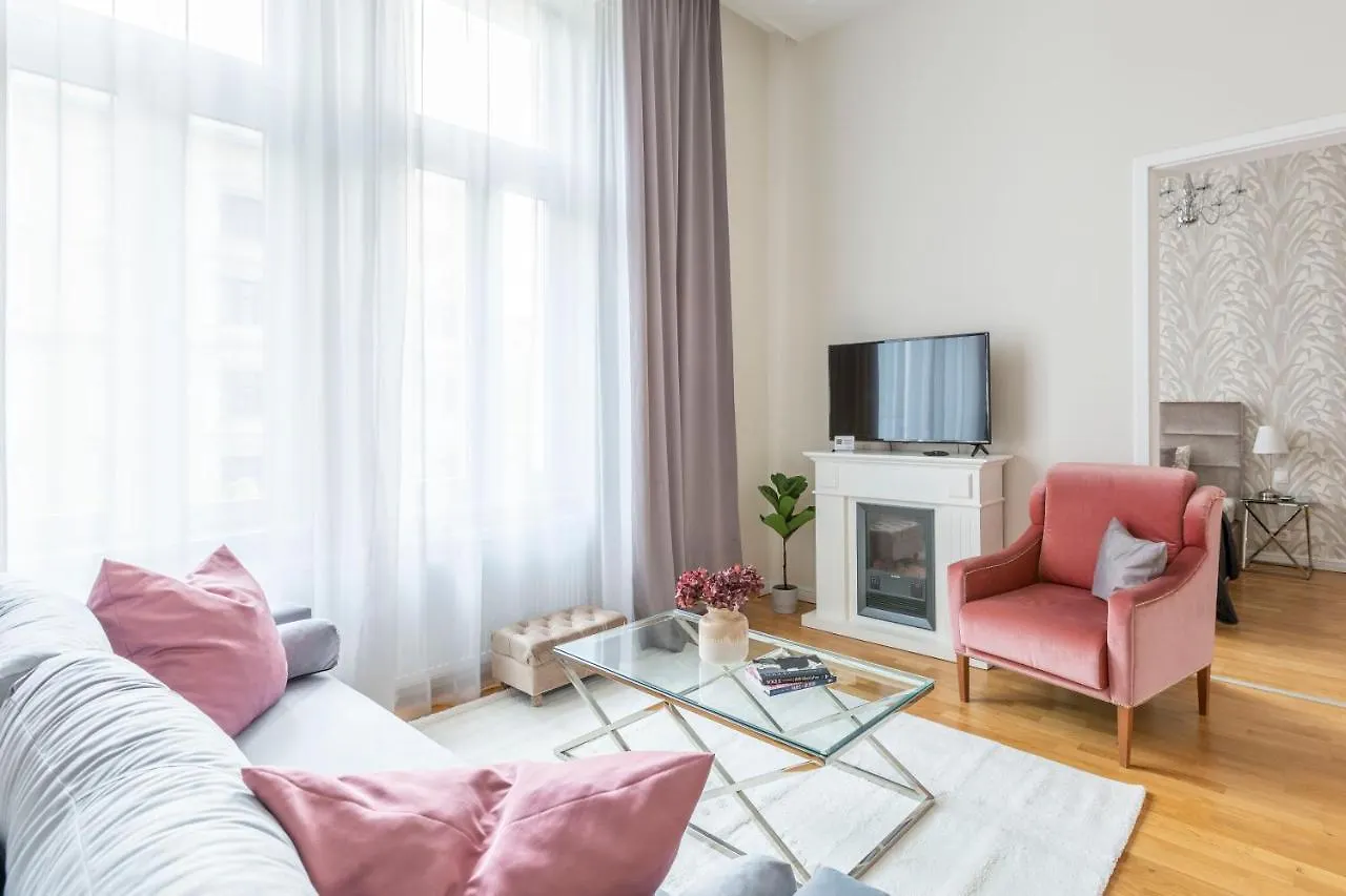 Luxury 3Bedrm 2Bathrm Apartment With Danube River View Budapest 0*,  Hungary