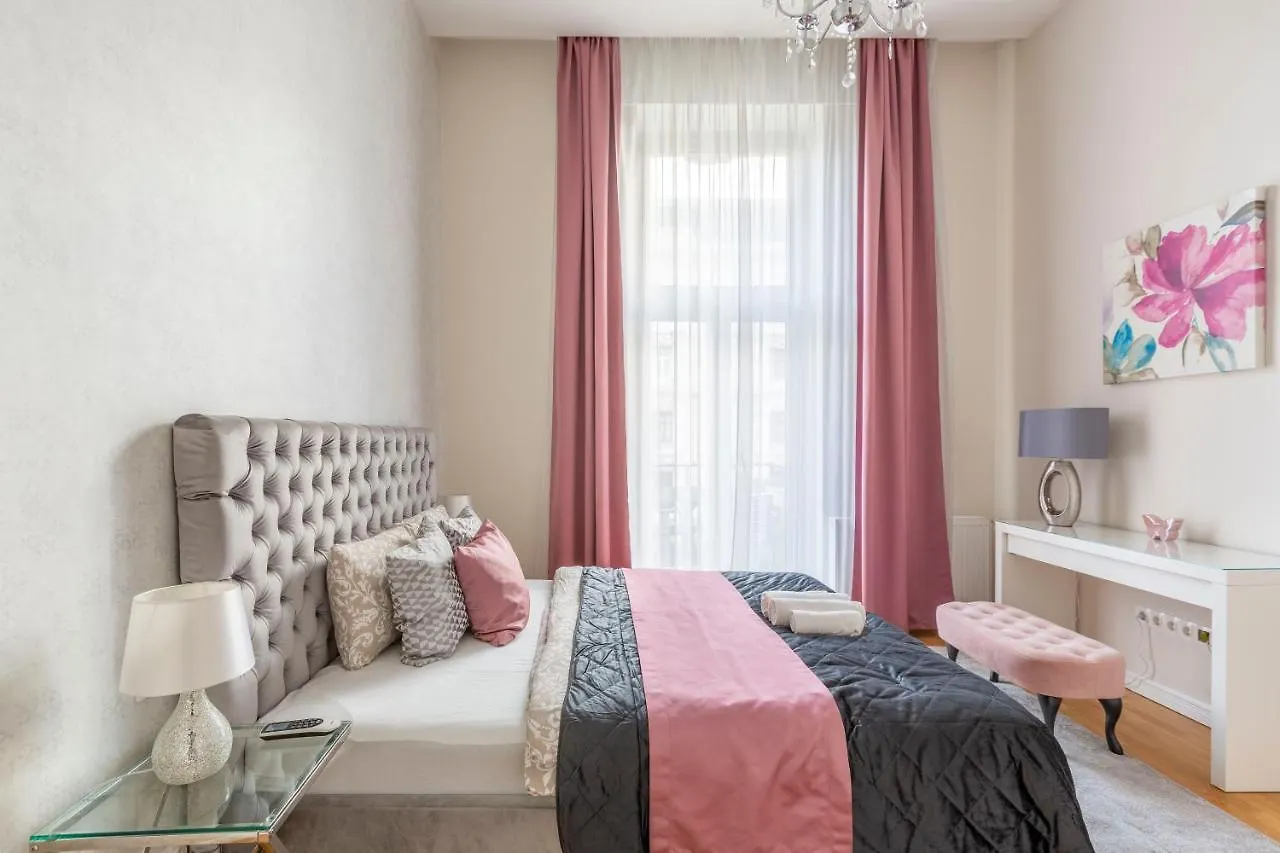 Luxury 3Bedrm 2Bathrm Apartment With Danube River View Budapest